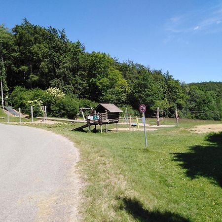 Ferienwohnung Mit Kleinem Garten Sonnenbühl Kültér fotó